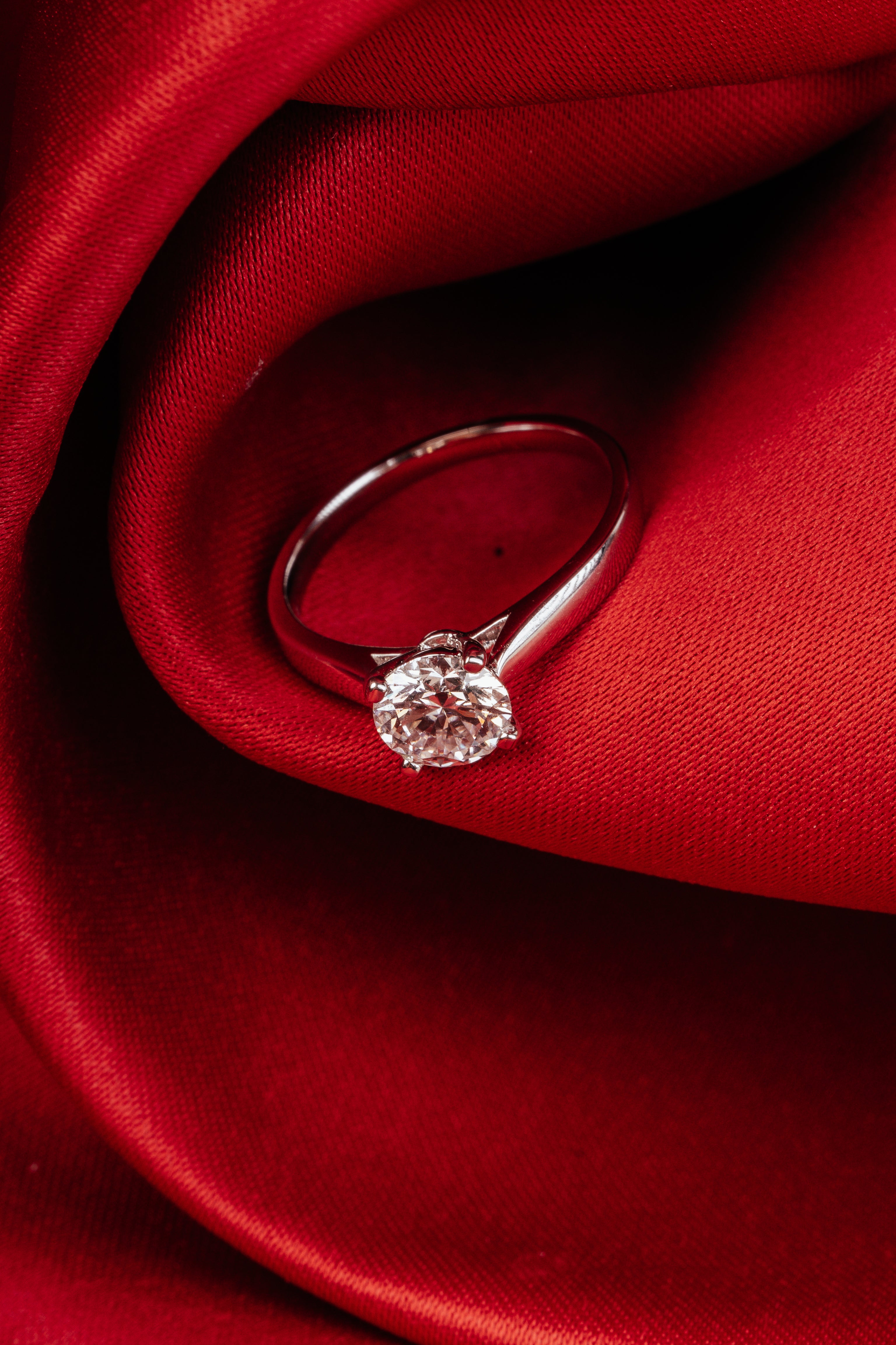 Lab-Grown Diamond Solitaire Cut Ring